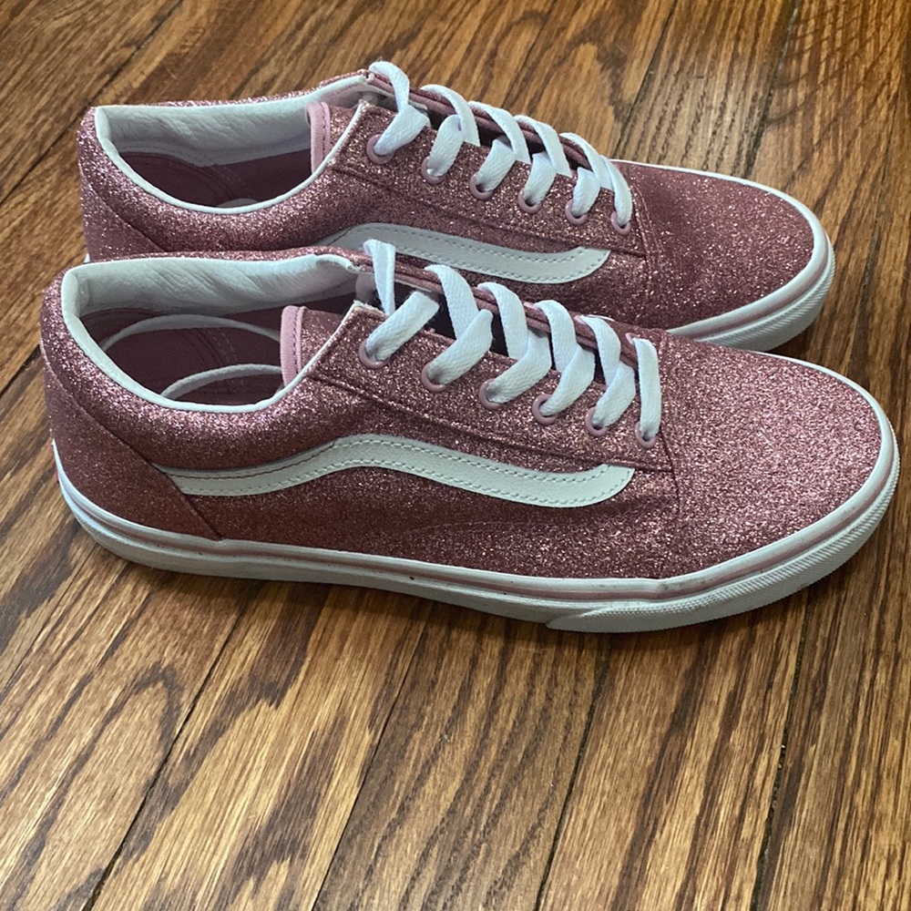 Women’s 7 pink glitter vans old skool